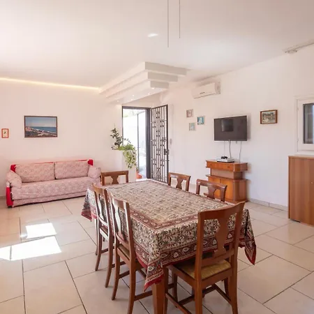 Holiday home Antonella Intera *