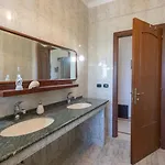 Antonella Intera *